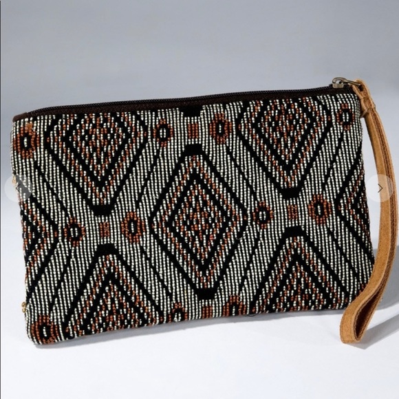 Handmade patterned clutch. - Picture 4 of 7